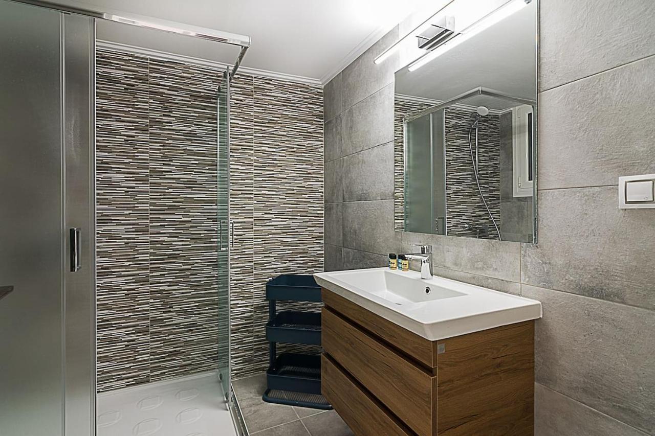 Spacious Two Bedroom Apartment In Central Location Athens Exterior photo
